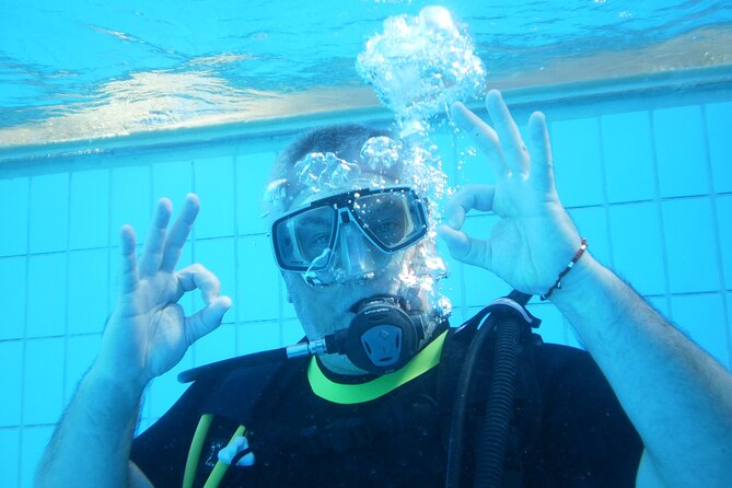 Beginners Discover Scuba Diving By Boat, Best Spot In Cyprus - Your first underwater session at 6 meters