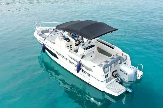 Exclusive line 225hp, self drive boat Karnic SL701 8.0m - What the safety briefing means for you