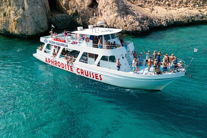 From Protaras: Turtle Cove & Blue Lagoon Cruise - The 30-minute stop at Konnos Bay