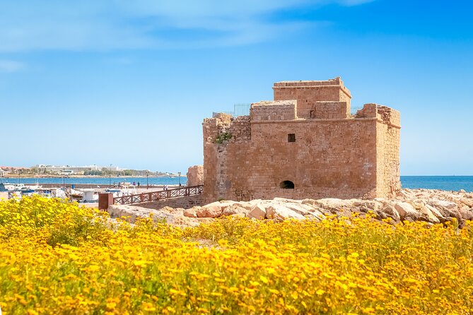Pafos and Kourion Coach Excursion in Italian - Aphrodite’s Rock: myth in a 15-minute stop