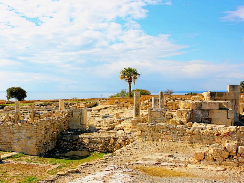 Paphos: Aphrodite's Birthplace, Lefkara & Kourion Day Trip - Pano Lefkara, lace, silver, and stone lanes