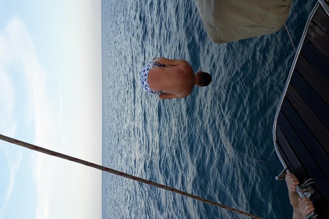Private cruise with a sailing yacht Koursaros - A sailing yacht rather than a standard boat ride