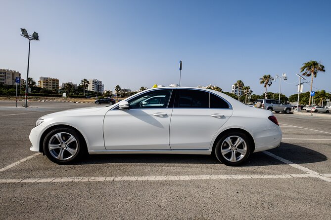 Private Transfer: Larnaca Airport to Protaras 1-14 pax - The vehicle and comfort level