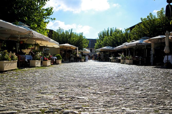 Tour to Troodos, Kykkos Monastery, Omodos and Winery from Paphos - Throni Hill and the tomb of Archbishop Makarios III
