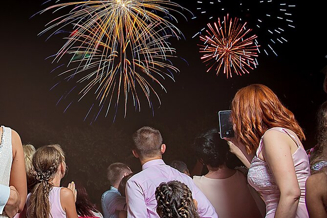 Wave Dancer Fireworks Night Cruise - Comfort, clothing, and who should book