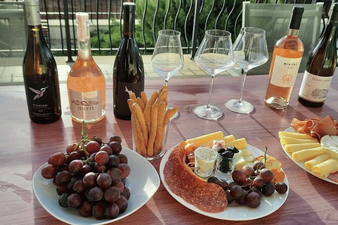 wine tasting at your villa - What arrives at your villa